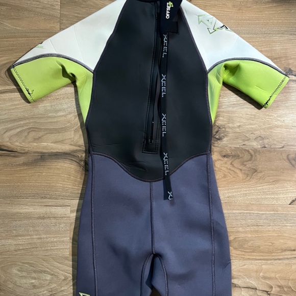 Boys Excel Shorty Wetsuit - Picture 2 of 2